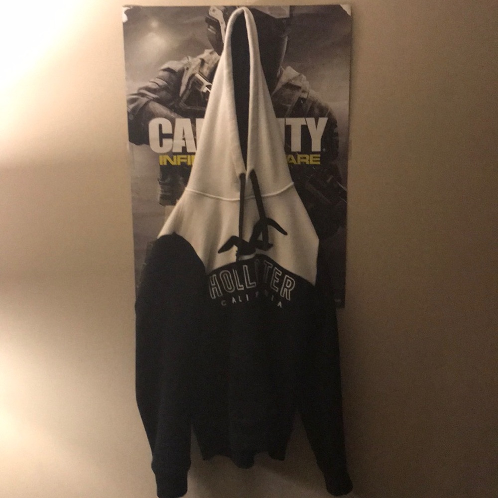 Black and white Hollister hoodie
